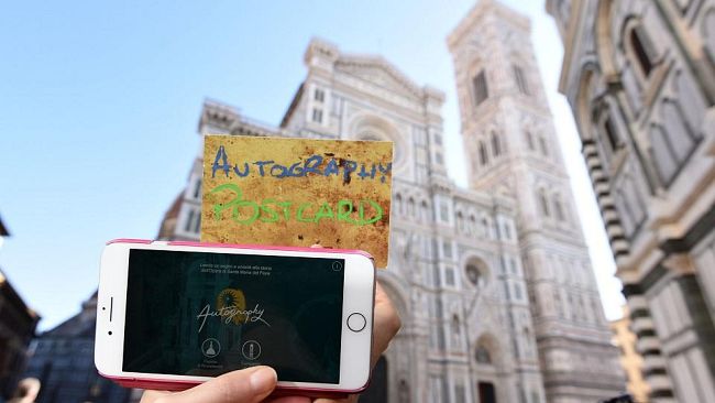 Duomo di Firenze: Autography, i messaggi digitali diventano cartoline