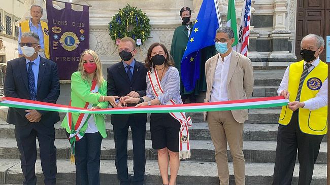 Santa Croce, restaurato il monumento a Dante