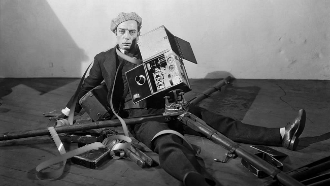 Cinema sotto le stelle alla Limonaia di Villa Strozzi ogni martedì e giovedì