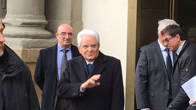 Mattarella bis: resta al Quirinale almeno fino al 2023