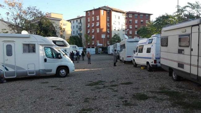 Sequestrata dalla polizia municipale una discarica abusiva in via della Chimera