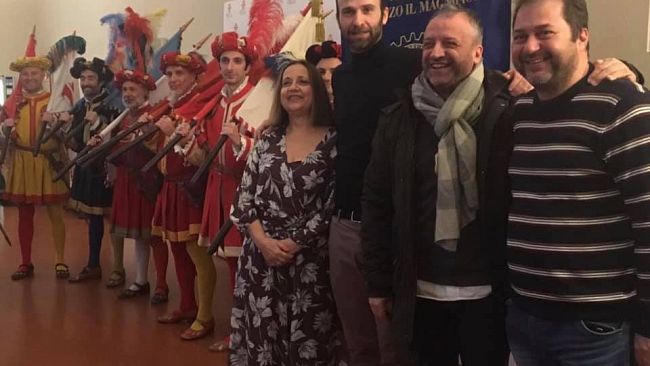 Corteo Storico della Repubblica Fiorentina e del Calcio Storico: restaurate 21 bandiere
