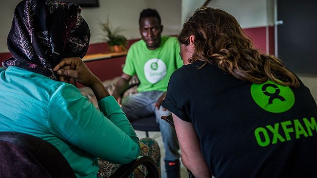 Scritte razziste ad Arezzo contro la Ong Oxfam