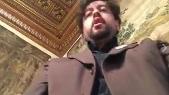 Periferie, nel Bollettino di Guerra il coltello puntato alla gola del ciclista