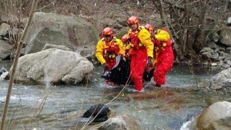 Trovato un cadavere sul fondo del torrente Magriola