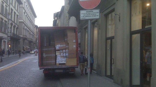 Carico e scarico: ''Saltano le consegne, ci sono già danni economici''