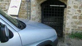 Firenze: il camminamento sulle mura trecentesche è ancora chiuso da due anni e mezzo