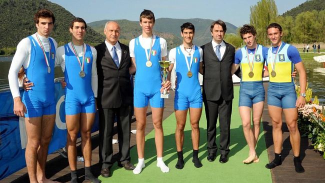 Prima uscita in maglia azzurra e prime medaglie che approdano in riva all’Arno