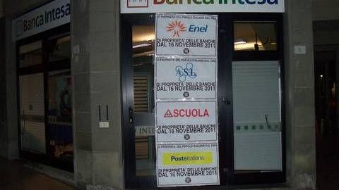 Azione di CasaPound Firenze contro il Governo Monti