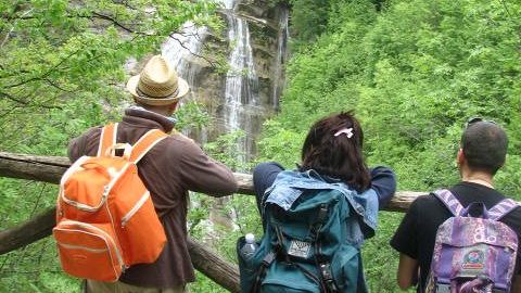 Il gruppo speleologico toscano recupera escursionisti dispersi