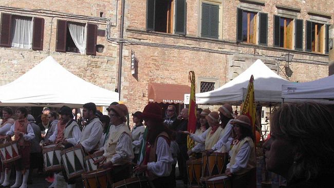 Bandiere arancioni: domenica 13 ottobre a Barberino Val d'Elsa e Certaldo
