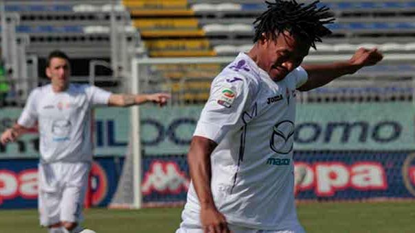 Fiorentina sconfitta a Cagliari 2-1