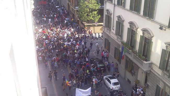 Sciopero della scuola. Politica e istituzioni locali da parte degli studenti