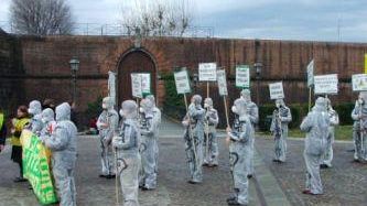 Il bene comune negato: confronto tra chi lotta dal basso per un futuro migliore