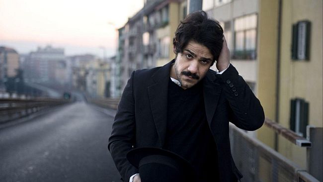 Mannarino live alla Feltrinelli