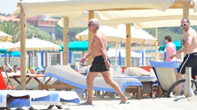 Finisce il campionato ed il primo a tuffarsi in mare è l'ex CT Marcello Lippi