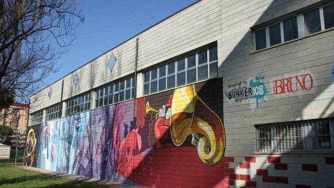 Inaugurato il grande murales alla scuola Barsanti