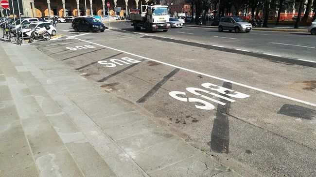 Tramvia a Bagno a Ripoli: binari a centro strada e sottopasso Libertà