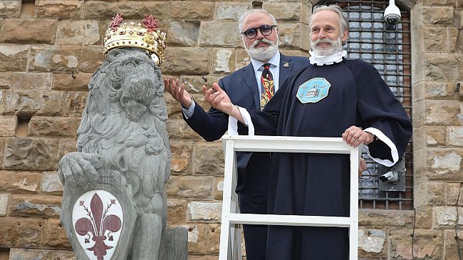 La magia dei Fochi illumina Firenze