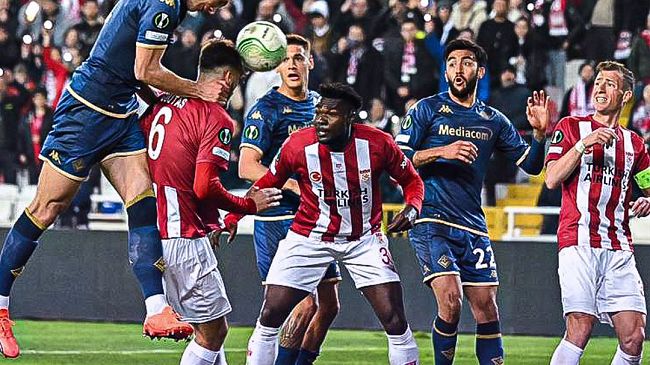 La Fiorentina ai quarti di finale di Conference League