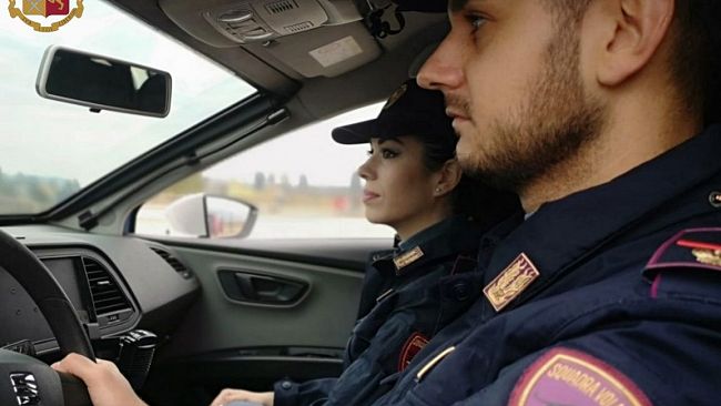 Furti nelle auto in via Pistoiese: marocchino in manette