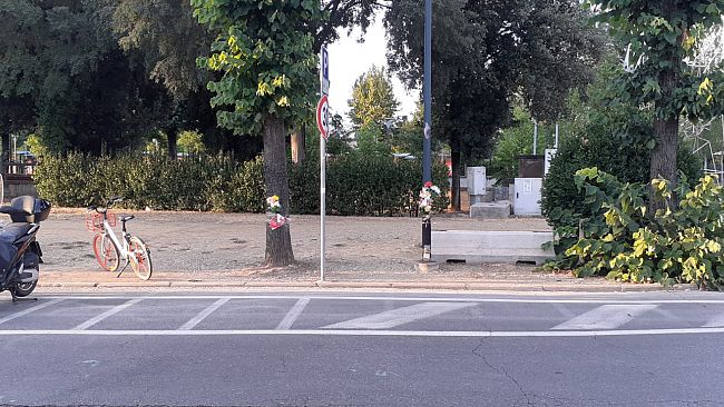 Chi ha rimosso lo striscione di addio al peruviano morto?