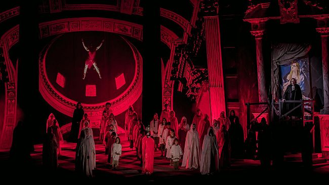 Tosca di Puccini per la regia di Stefania Sandrelli