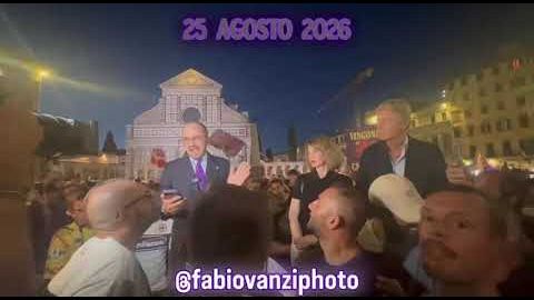 100-anni-di-passione-il-cuore-di-firenze-si-tinge-di-viola