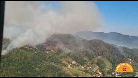 Incendio Massarosa, valutazioni per il rientro in casa degli evacuati