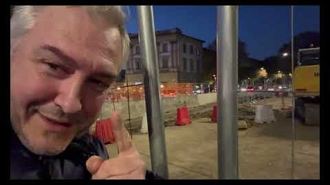 scavi-in-piazza-beccaria-non-scavalcate-le-transenne-di-cantiere